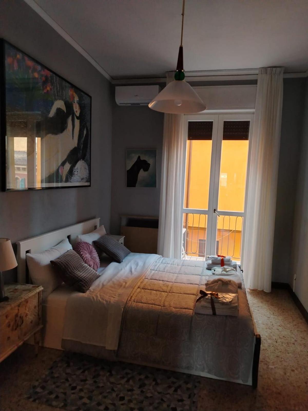 B&B Califano- 2 Leoni Verona Eksteriør billede